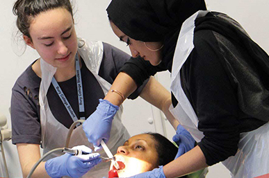 How Can I Become a Dental Nurse